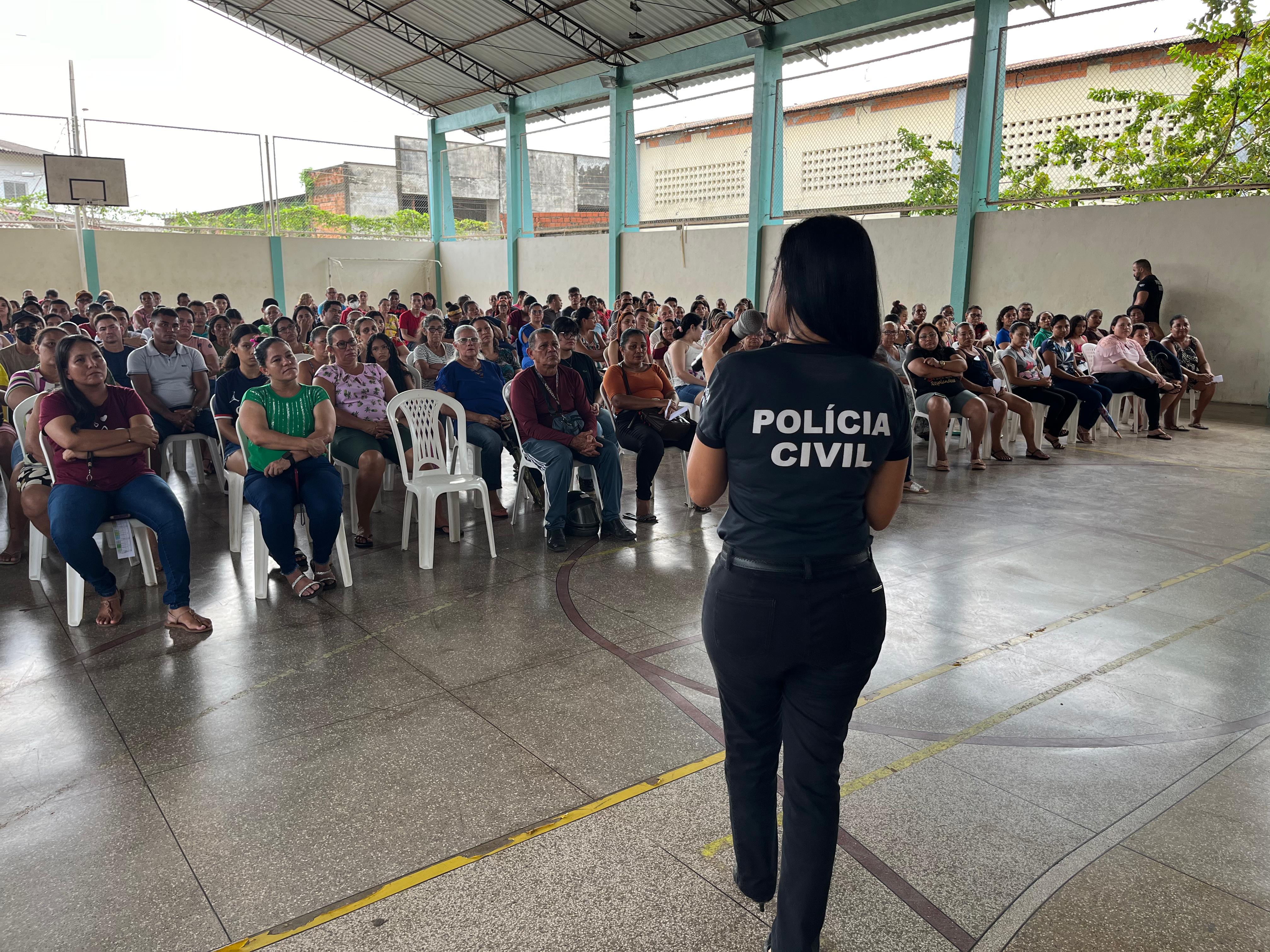 PROJETO “POLÍCIA CIVIL NAS ESCOLAS” LEVA ORIENTAÇÃO AOS PAIS E/OU RESPONSÁVEIS LEGAIS DE ESTUDANTES DE DUAS ESCOLAS ESTADUAIS LOCALIZADAS EM MACAPÁ